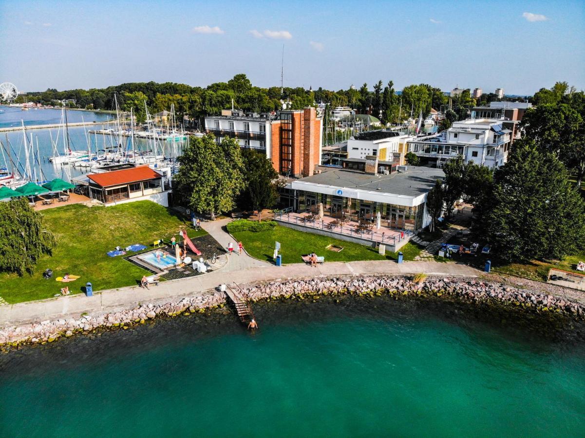 Hotel Molo Siófok Exterior foto
